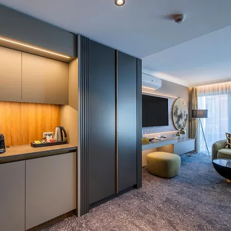 Riva Prestige 4* セゲド