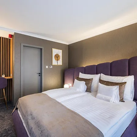 Riva Prestige Hotel 4*